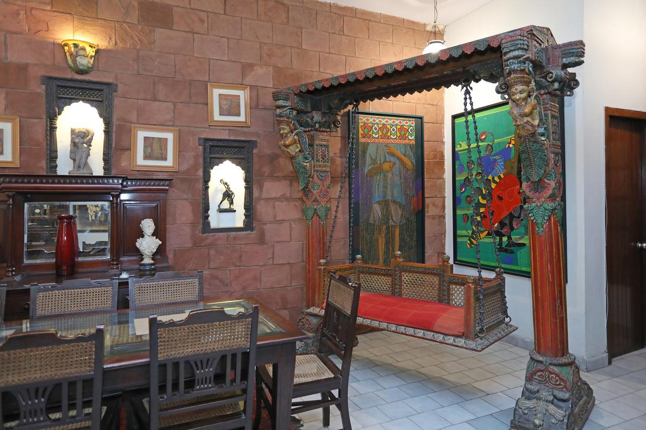 Oyo 1427 Hotel Malhar Haveli Noida Exterior foto